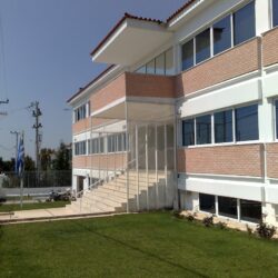 Μεταλλικές και αλουμινένιες κατασκευές στις εγκαταστάσεις Medicon Hellas στον Γέρακα Αττικής