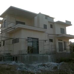 Νεόδμητη κατοικία στα Λουκίσια με ενεργειακά κουφώματα Europa Hybrid
