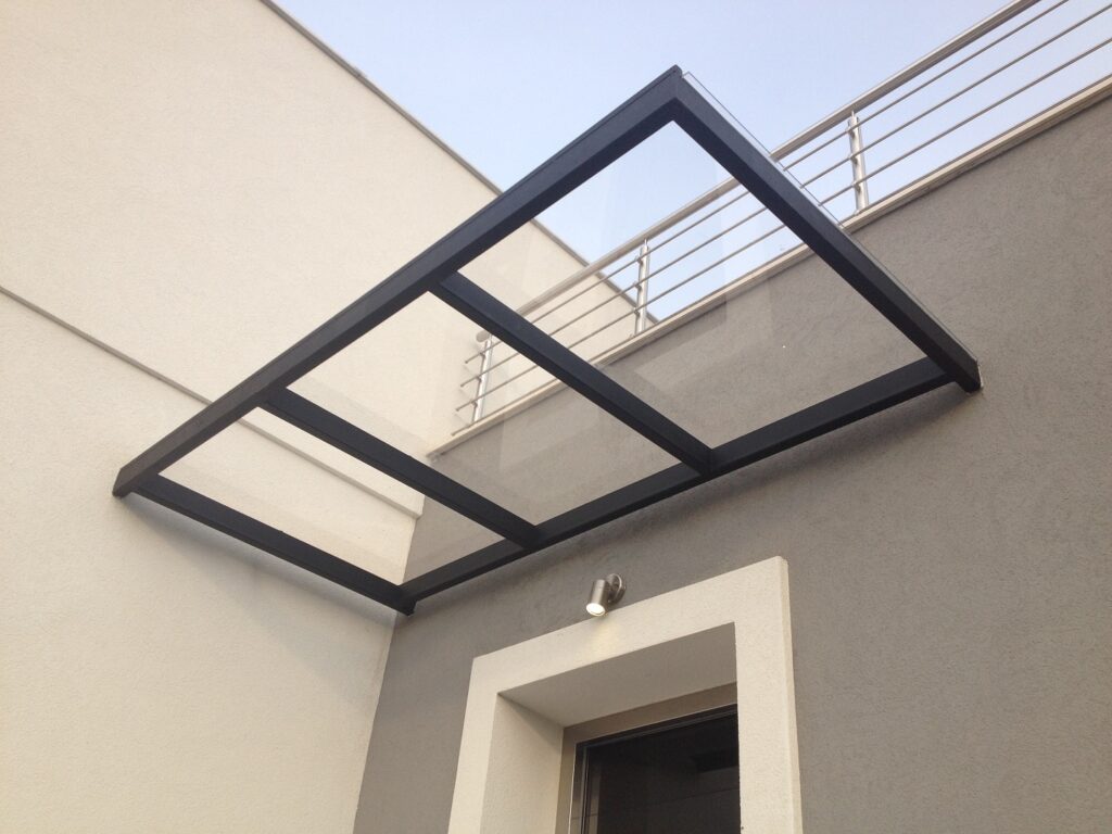 Μεταλλικά Στέγαστρα