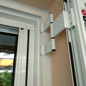 Αντικατάσταση ξύλινων κουφωμάτων με ενεργειακά αλουμινίου σε διαμέρισμα στη Μεταμόρφωση