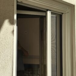 Αντικατάσταση κουφωμάτων στον Παράδεισο Αμαρουσίου Ανοιγόμενα κουφώματα Europa Hybrid