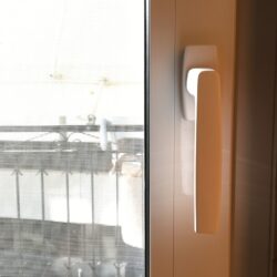 Αντικατάσταση κουφωμάτων στον Παράδεισο Αμαρουσίου Ανοιγόμενα κουφώματα Europa Hybrid