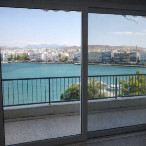 Αντικατάσταση κουφωμάτων αλουμινίου σε διαμέρισμα Καράμπαμπα με θέα Παραλία Χαλκίδας