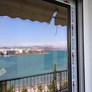 Αντικατάσταση κουφωμάτων αλουμινίου σε διαμέρισμα Καράμπαμπα με θέα Παραλία Χαλκίδας