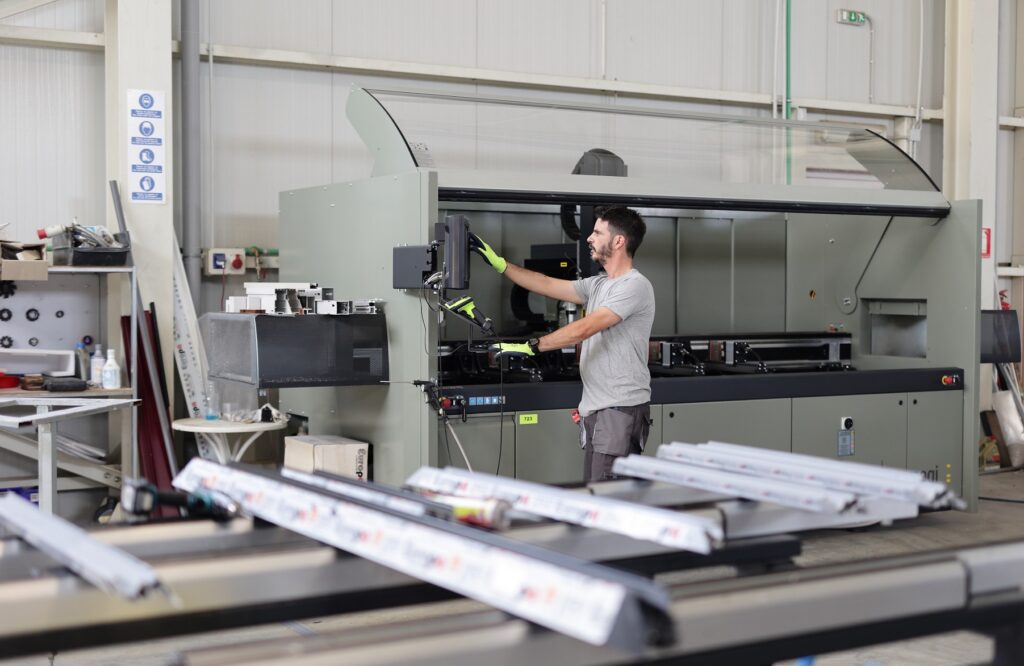 Κέντρο Κατεργασίας Αλουμινίου Emmegi - Mparolas