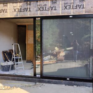 Export van aluminium ramen en deuren voor woningrenovatie in Rotterdam