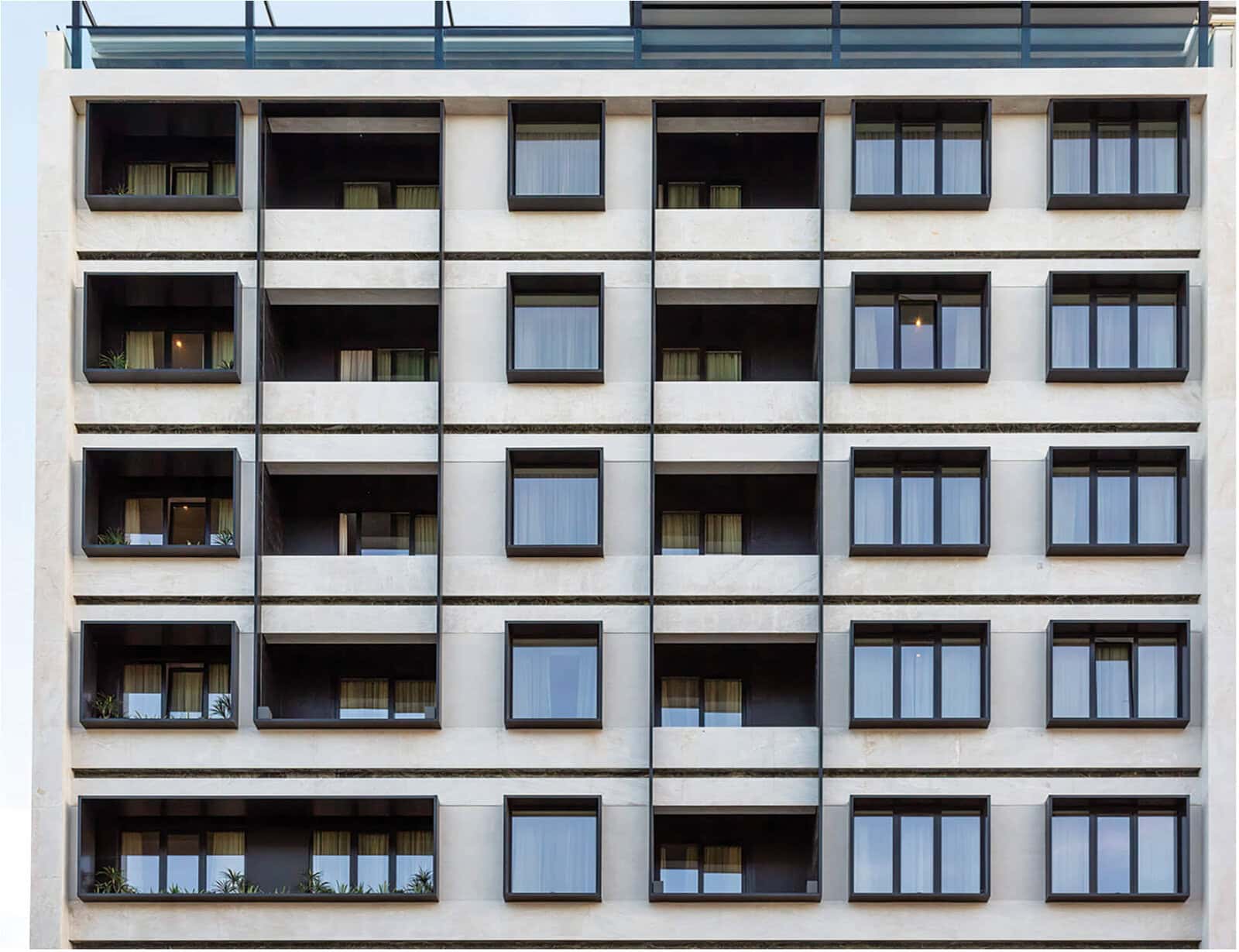 The Port Square Hotel – Αρχιτεκτονική Όψη facade