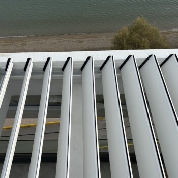 Πέργκολα Αλουμινίου Europa με κινούμενα πτερύγια