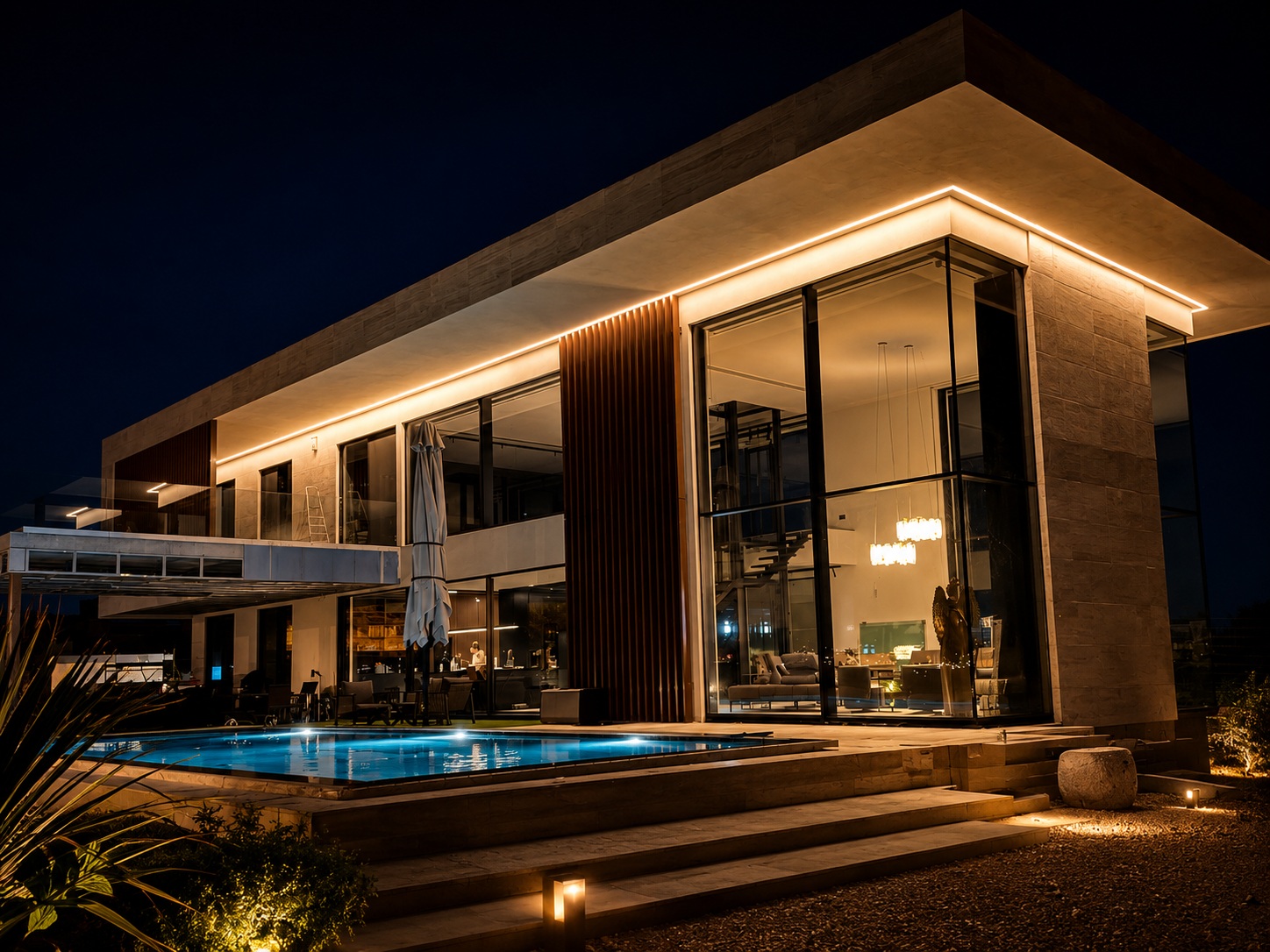 Νυχτερινή αρχιτεκτονική φωτογράφιση luxury private residence με φωτισμό LED, minimal γραμμές και μεγάλα κουφώματα αλουμινίου.