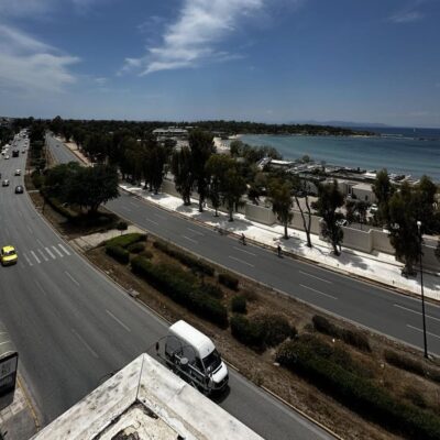 Κτίριο Γραφείων στη Γλυφάδα θέα προς την θάλασσα