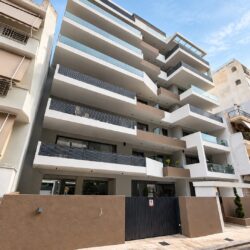 Faros Residences modern apartment building in Chalkida with contemporary balconies and aluminium architectural elements