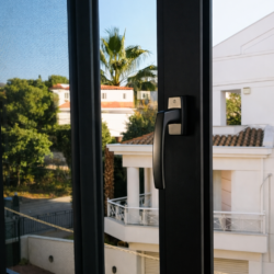 Αντικατάσταση κουφωμάτων σε διαμέρισμα Κηφισιά - Συρόμενα κουφώματα Europa Hybrid