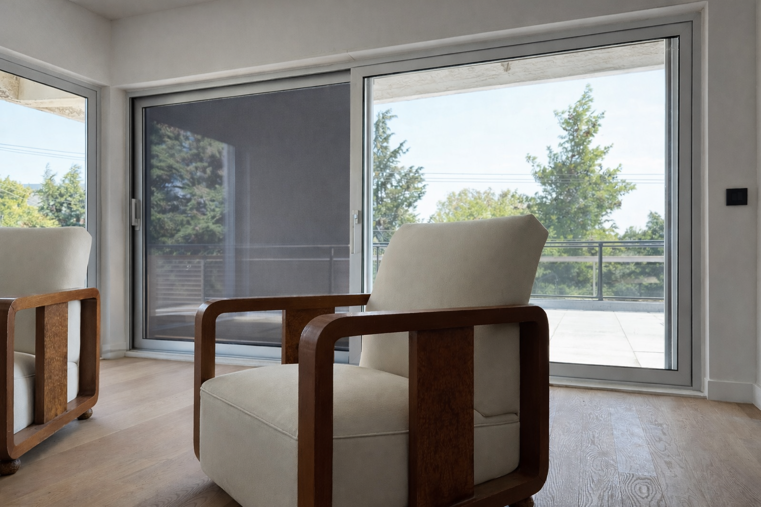 Ενεργειακά Συρόμενα κουφώματα Αλουμινίου Europa Hybrid φυσικής ανοδίωσης σε διαμέρισμα στην Κηφισιά